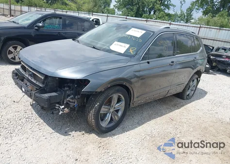 2019 Volkswagen Tiguan 2.0T Sel Premium/2.0T Sel Premium R-Line из США, поврежденный, VIN 3VV4B7AX0KM007628